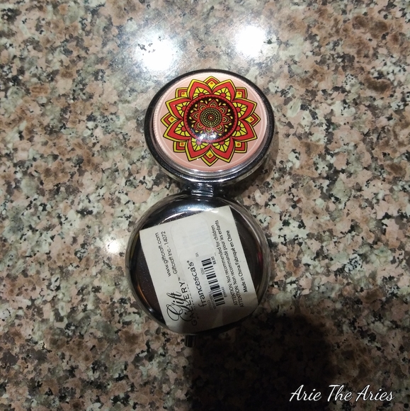 MANDALA PILL CASE - Picture 2 of 4